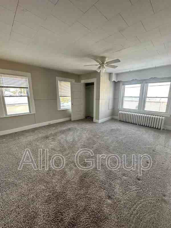 655 Green St #2 - Photo 6 of 12