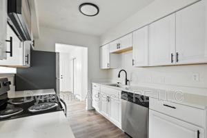 featured image of 509 E Jefferson St #A