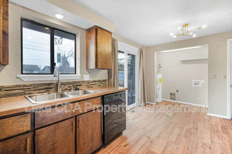 1613 E Park Ln - Photo 4 of 22