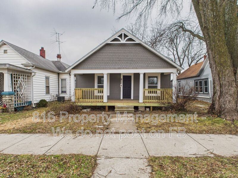 411 Main St - Photo 2 of 17