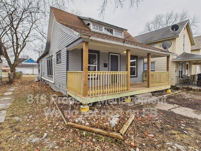 413 Main St - Photo 2 of 23