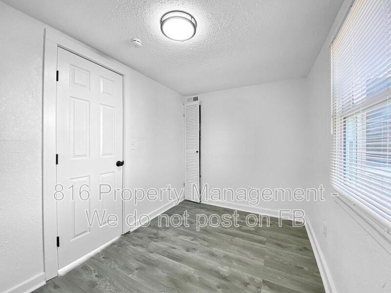 4802 Locust Ave - Photo 3 of 15
