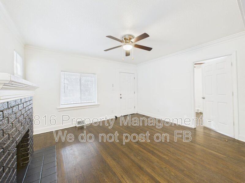 5341 Brooklyn Ave - Photo 3 of 41