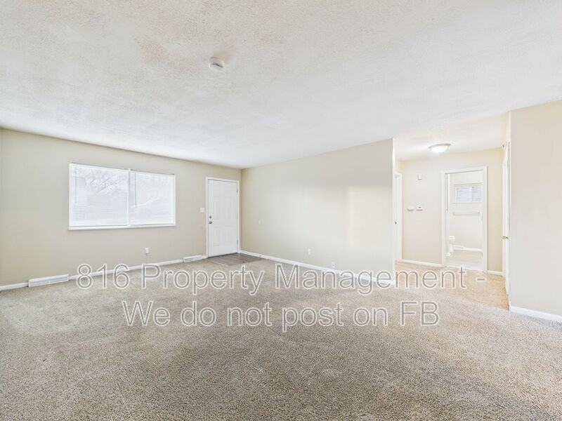 131 S Crescent Ave - Photo 4 of 24