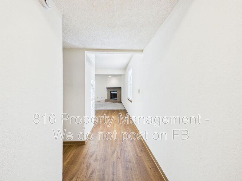 3517 Ne Independence Ave - Photo 3 of 38