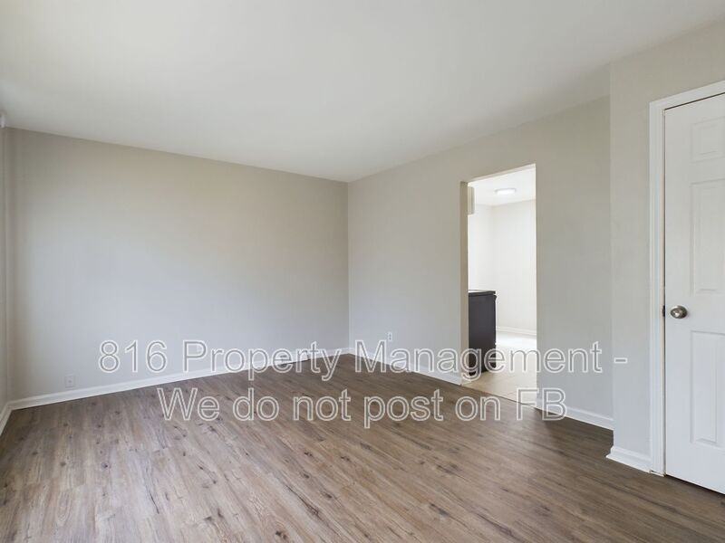 11315 Booth Ave - Photo 3 of 19