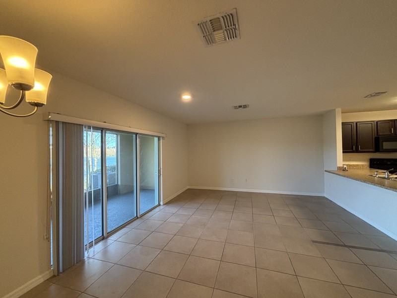 396 Arbor Lakes Dr - Photo 4 of 16