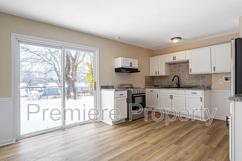 11313 Donnelly Ave - Photo 5 of 12