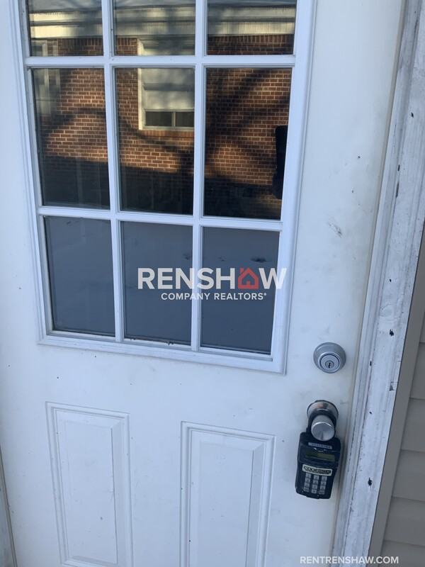 1304 W Countryman St - Photo 3 of 19