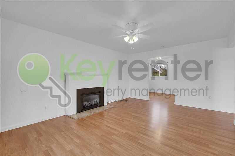 4837 Jela Way - Photo 6 of 36