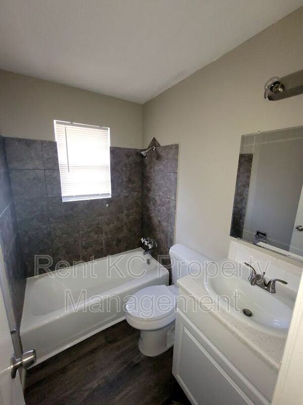 5038 N Topping Ave - Photo 3 of 12