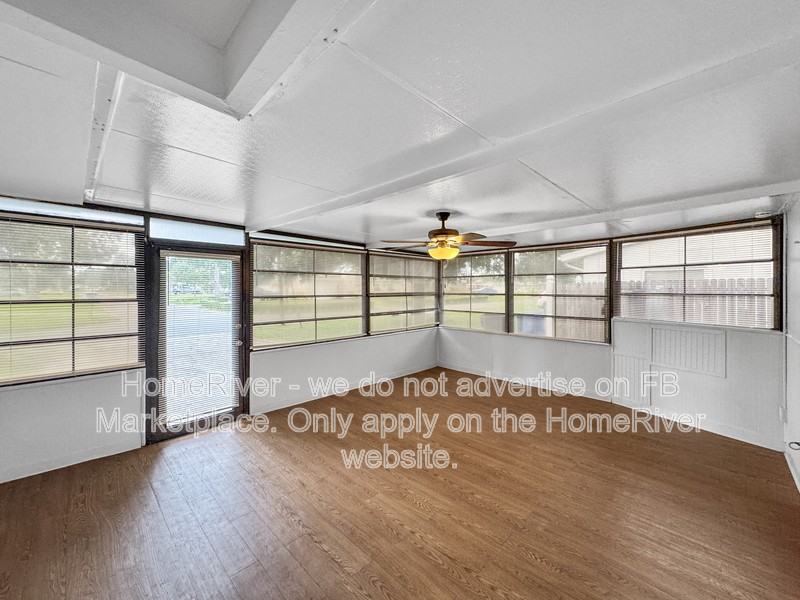 1241 61st Ave N - Photo 3 of 24