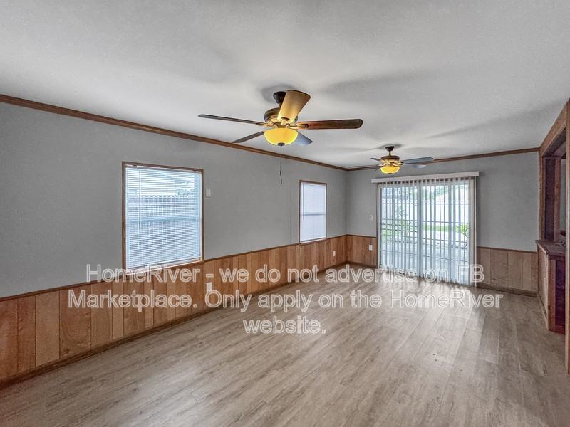 1241 61st Ave N - Photo 4 of 24