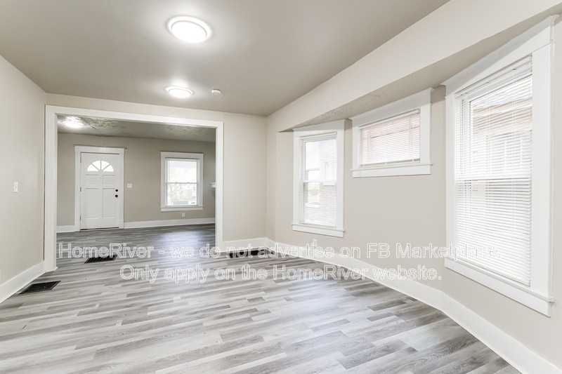 729 S 41st St - Photo 7 of 18