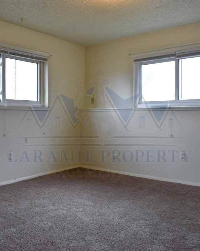 107 S Taylor St #A - Photo 6 of 10