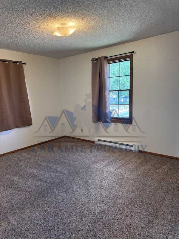 1705 Fetterman Dr #3 - Photo 4 of 10