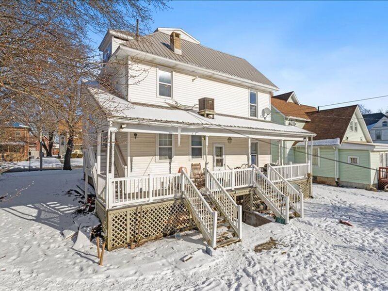 520 1/2 W Bucyrus St - Photo 3 of 25