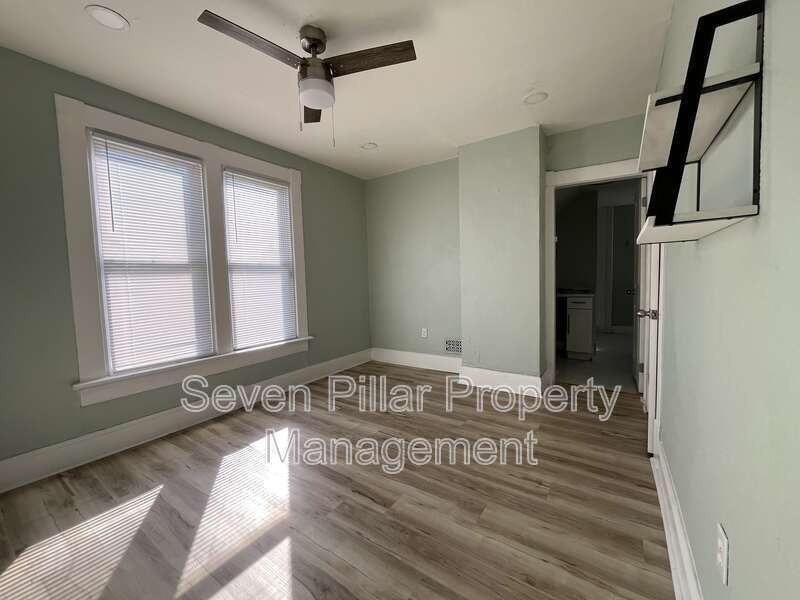 1347 E Livingston Ave #1347 - Photo 3 of 26