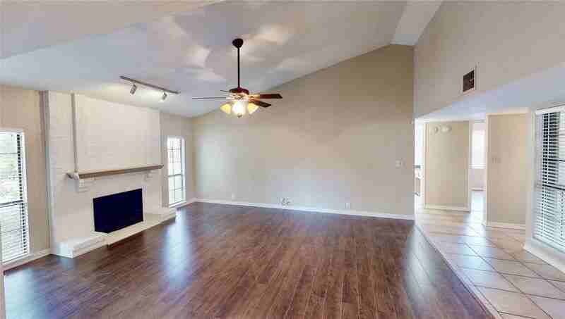 1124 Kesser Dr - Photo 2 of 30