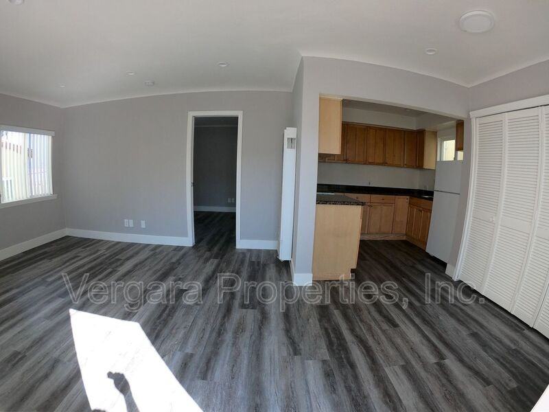 137 29th St - Photo 5 of 21