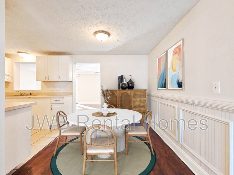 462 Blairmore Blvd W - Photo 5 of 15