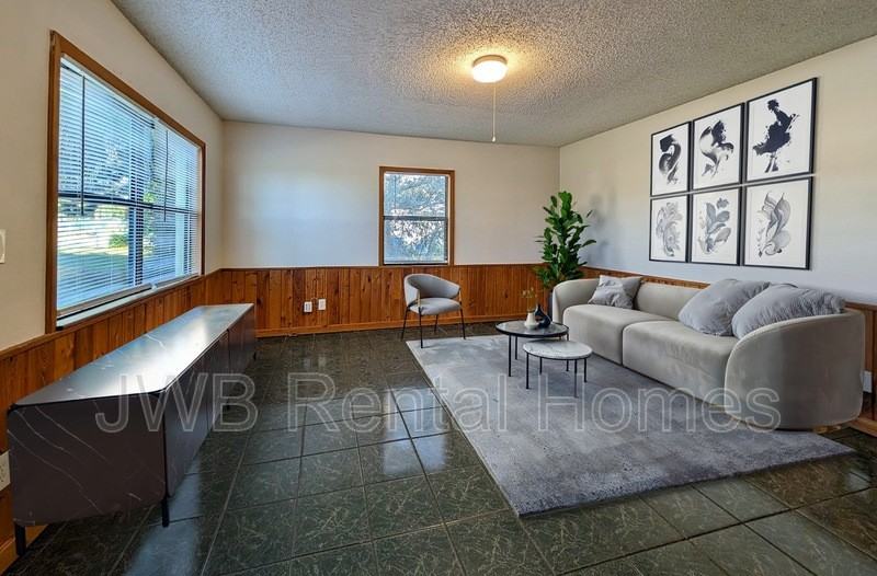 139 Jackson Rd - Photo 7 of 14