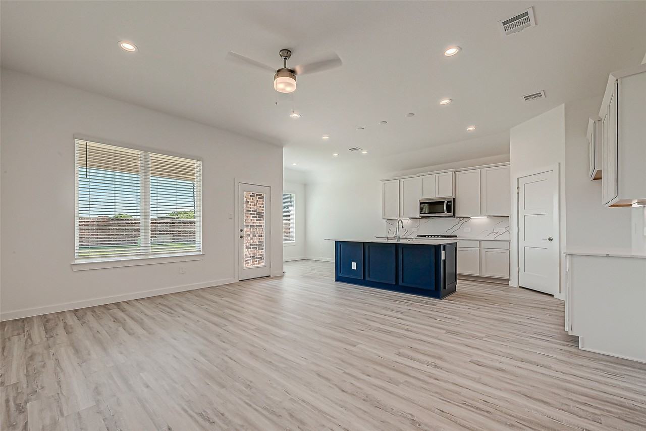 3264 Voda Bend Dr #3264 - Photo 4 of 39