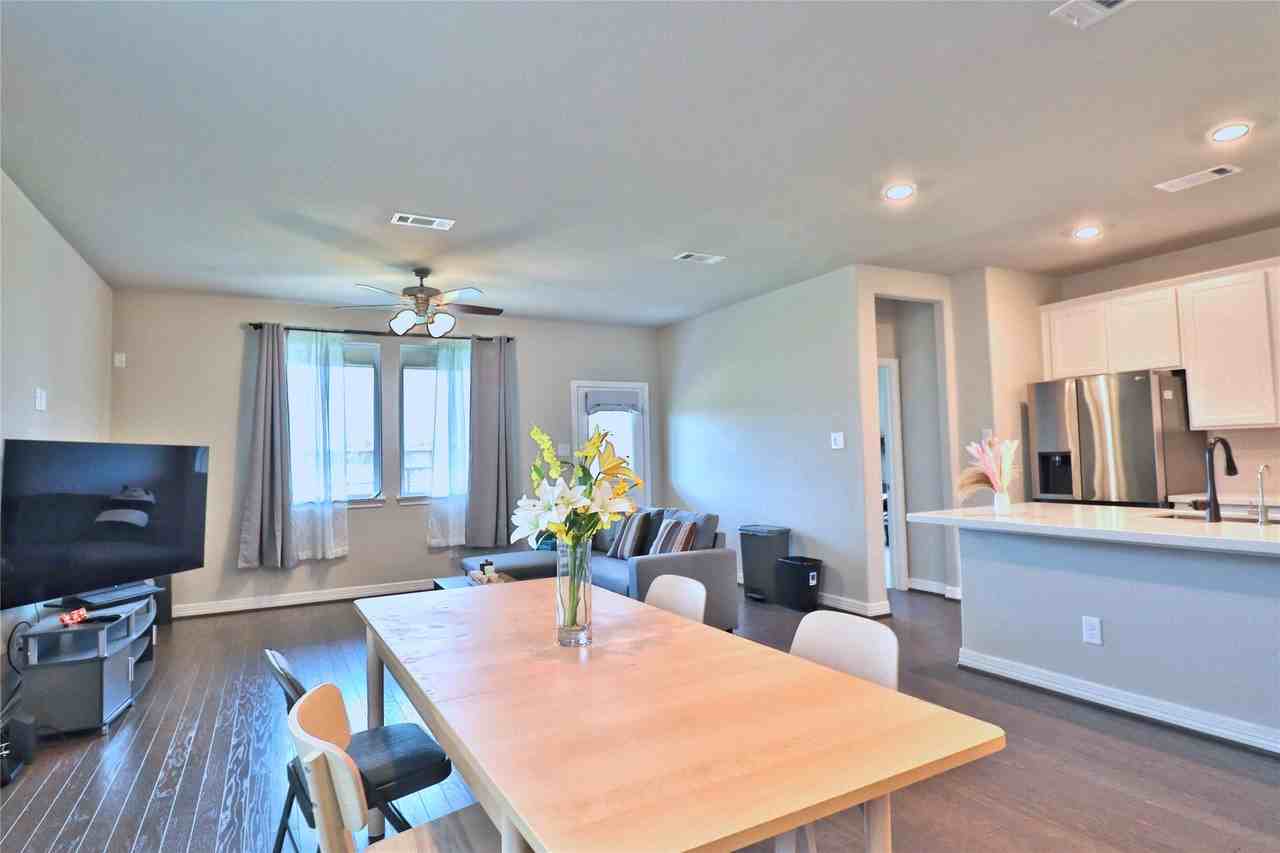 145 Sunray Creek Dr #145 - Photo 7 of 24