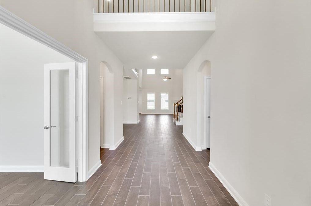 18906 Whistling Oaks Dr #18906 - Photo 4 of 36