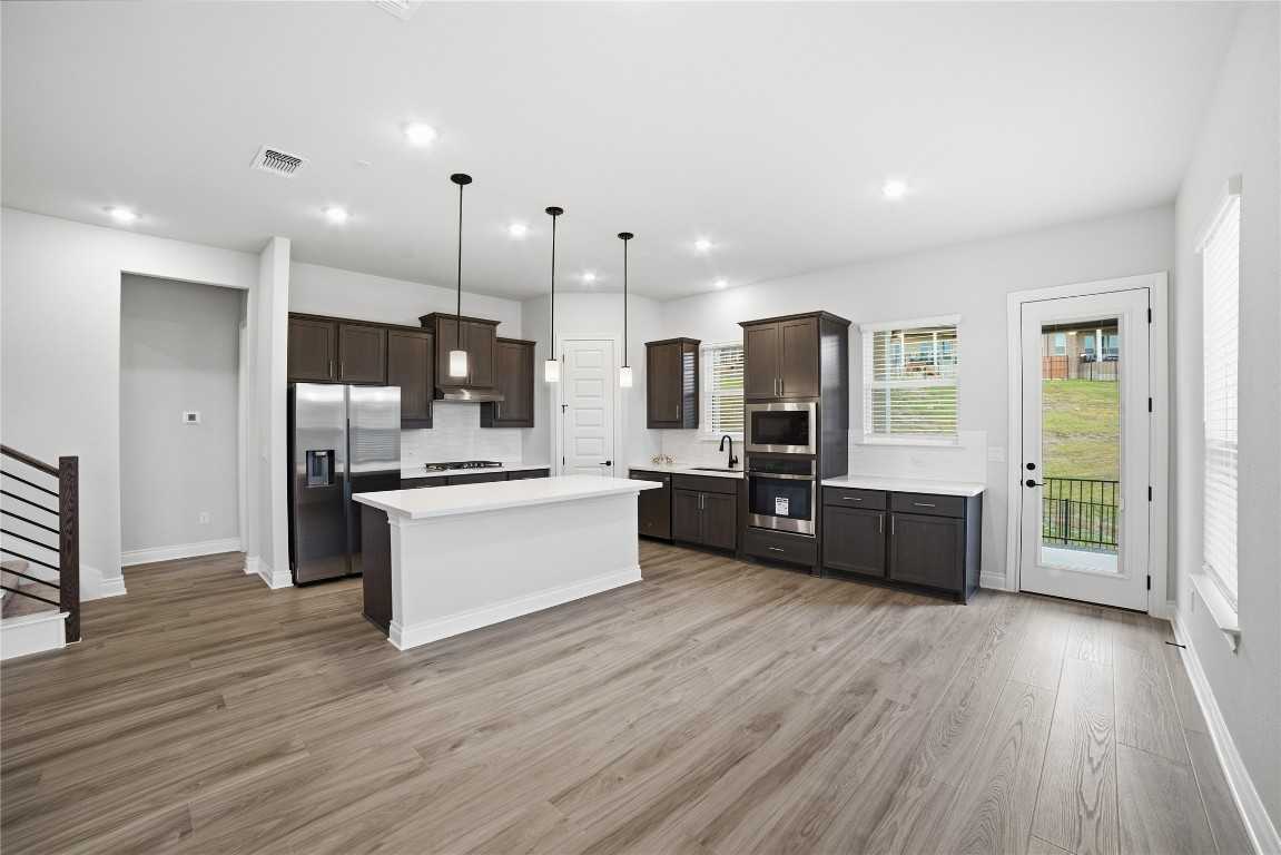 716 Coppell Ct #716 - Photo 7 of 40