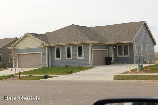 Williston - Photo 2 of 22