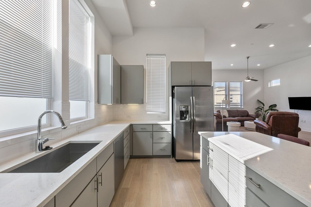 6101 Florencia Ln #6101 - Photo 3 of 38