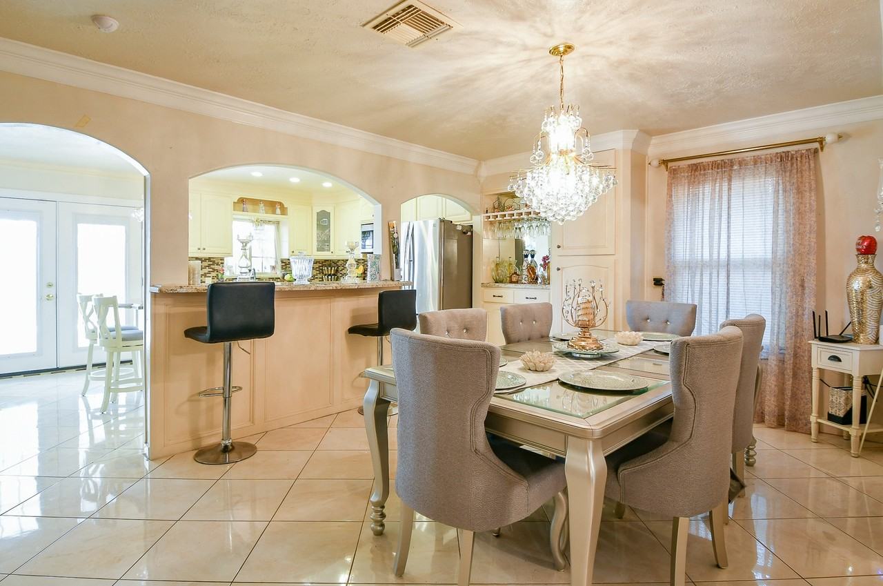 9411 Kingsvalley St #9411 - Photo 2 of 32