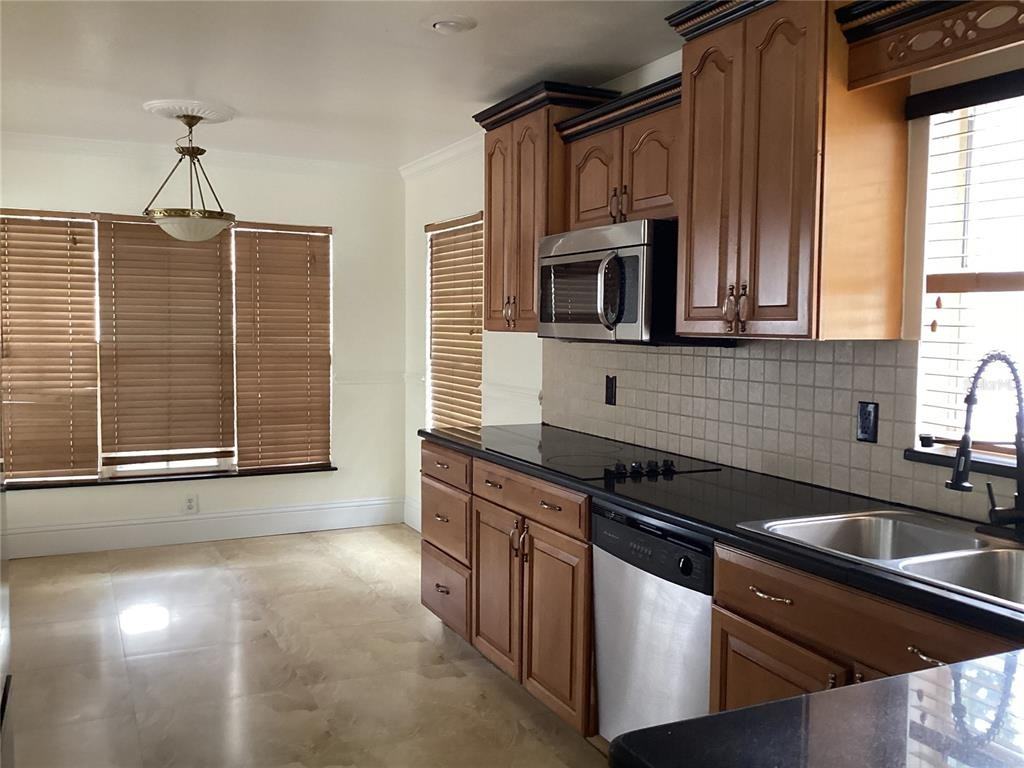 3291 Brewster Dr #3291 - Photo 4 of 50