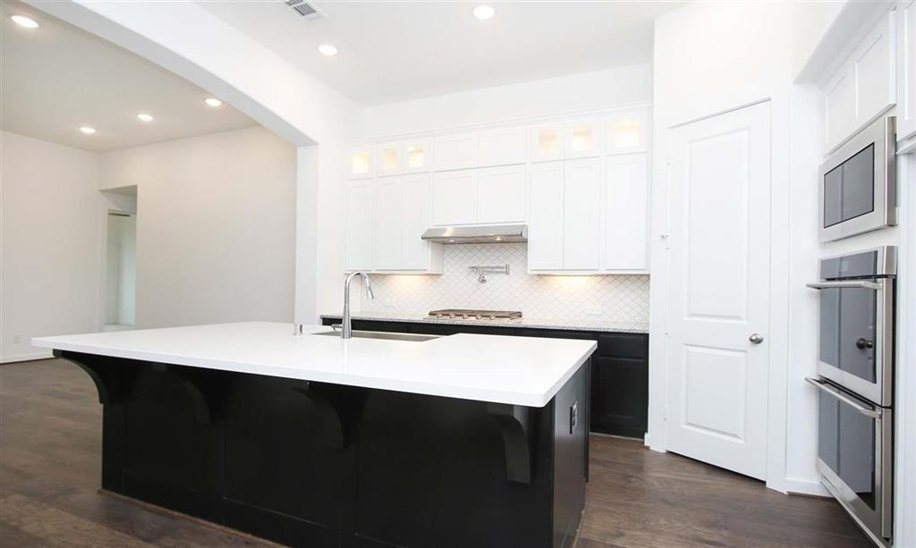 9634 Wright Dr #9634 - Photo 2 of 26