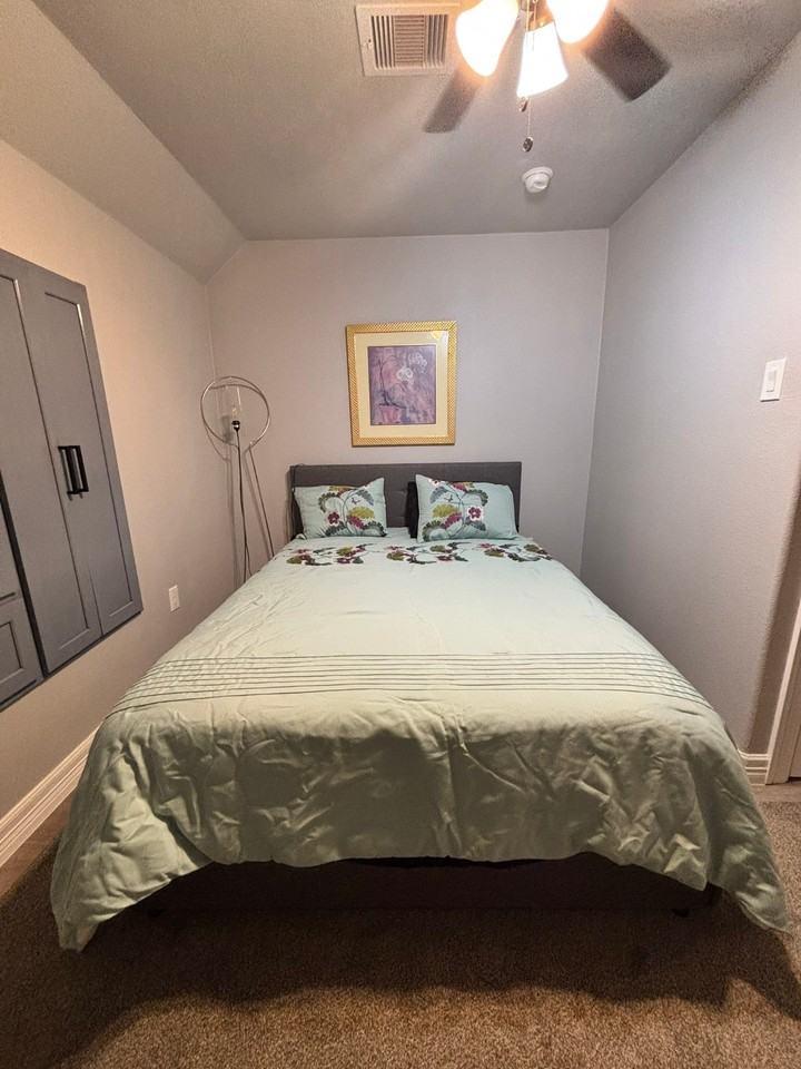 427 Rice Ave #427 - Photo 3 of 10