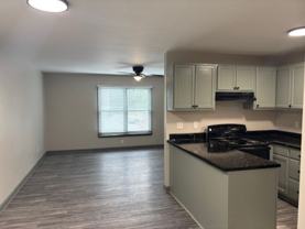 622 E Knox St - Photo 1 of 1