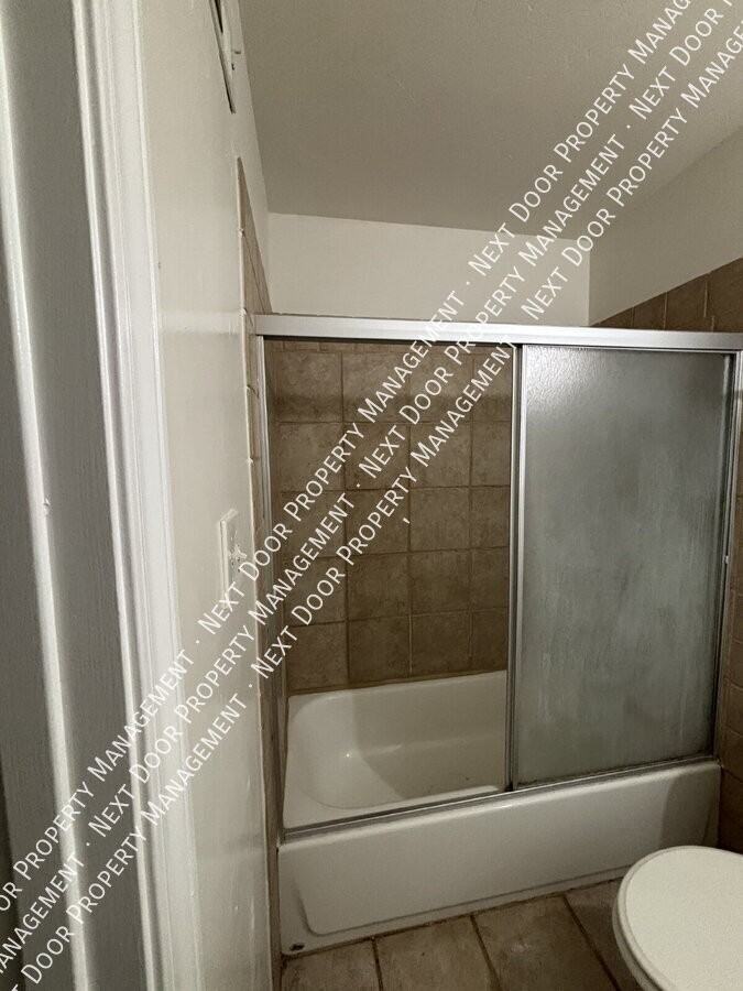 1112 Evelyn Ln #B - Photo 7 of 7