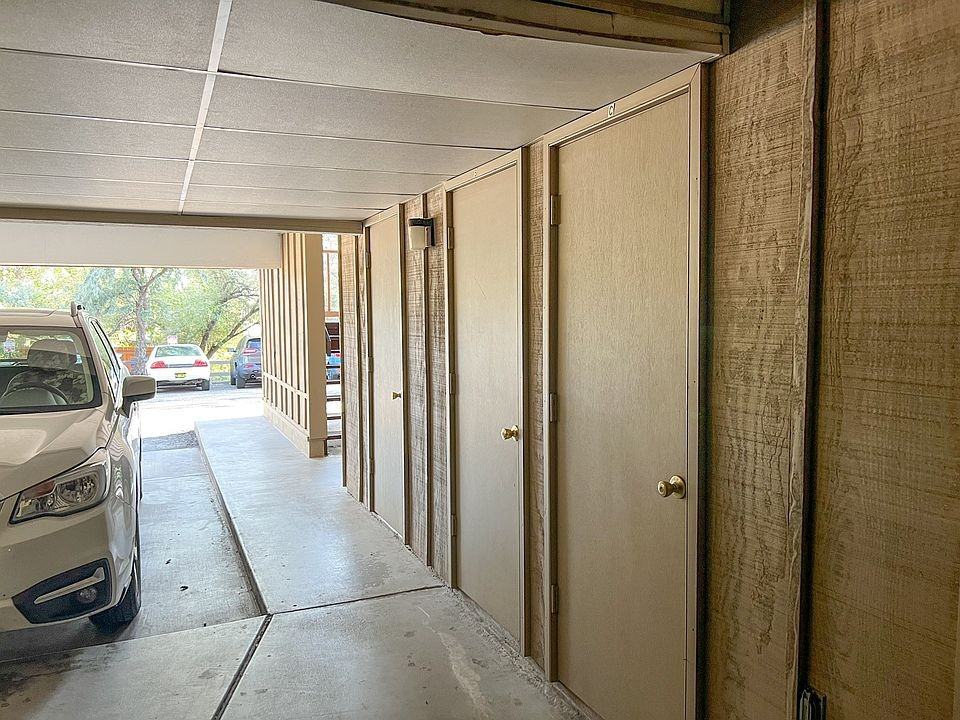 3055 Trinity Dr Apt 614 - Photo 4 of 35