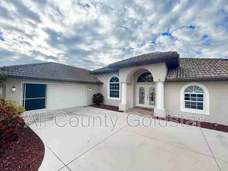 9 Medalist Way - Photo 3 of 23