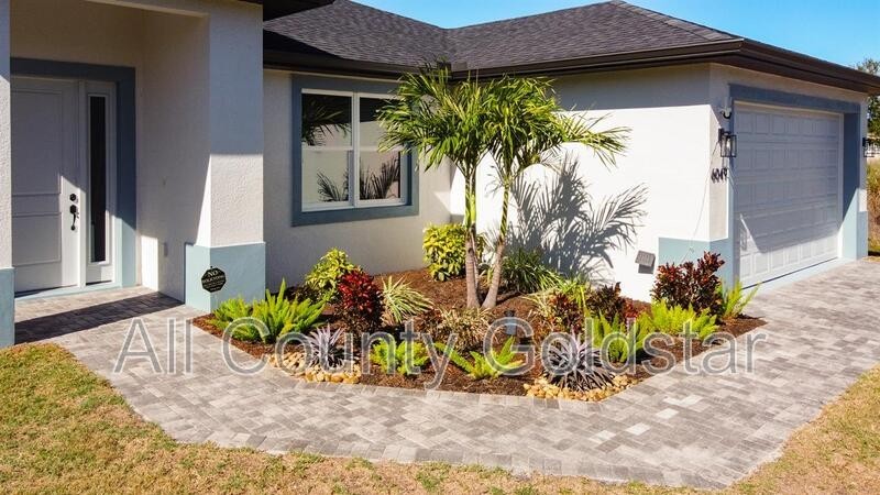 6049 Higgins Ln - Photo 2 of 21