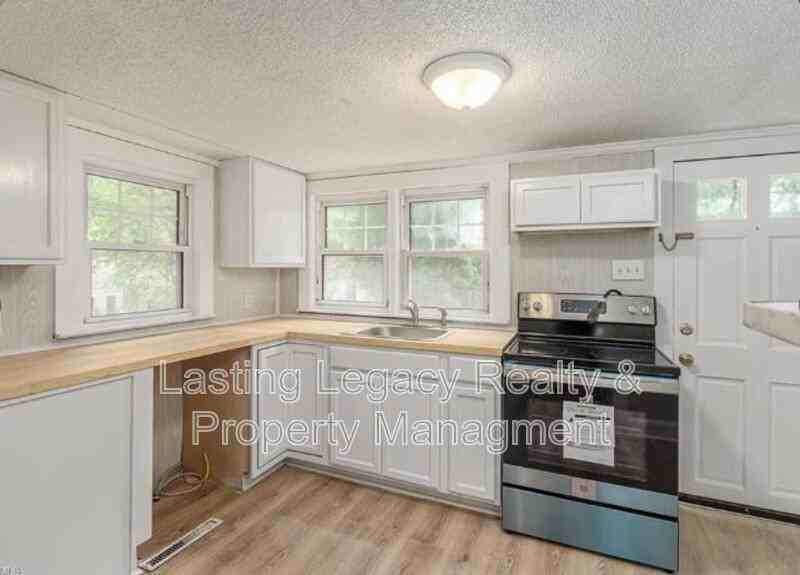 1006 Junia Ave - Photo 4 of 11