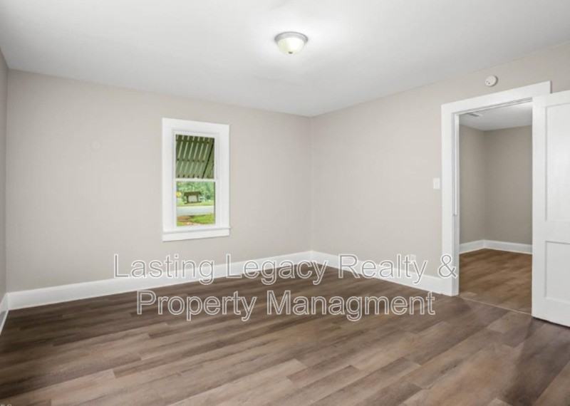 26 Harrington Ave - Photo 7 of 17