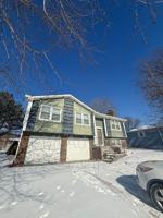 featured image of 2724 Se Lakeshore Blvd