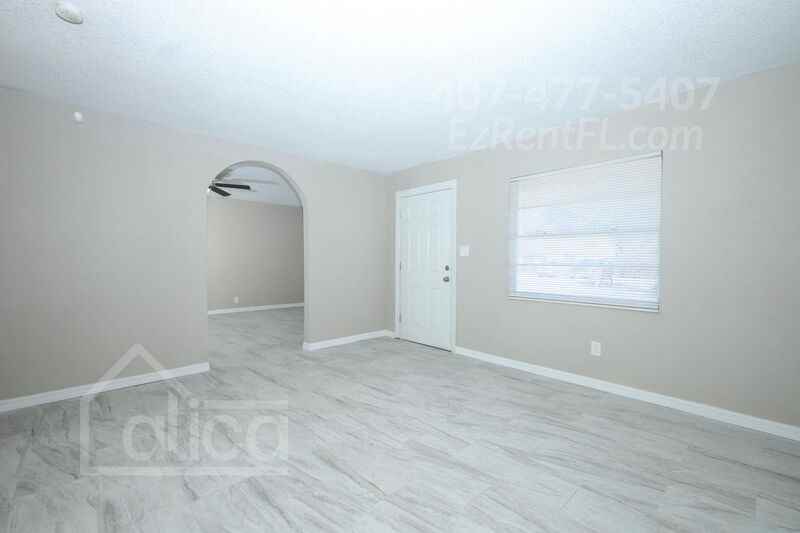 4785 Pleasant Valley Ct - Photo 3 of 26