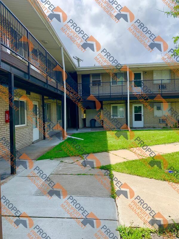 34420 Sims St - Photo 3 of 19