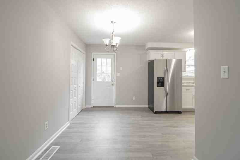 408 Beasley Dr - Photo 6 of 26