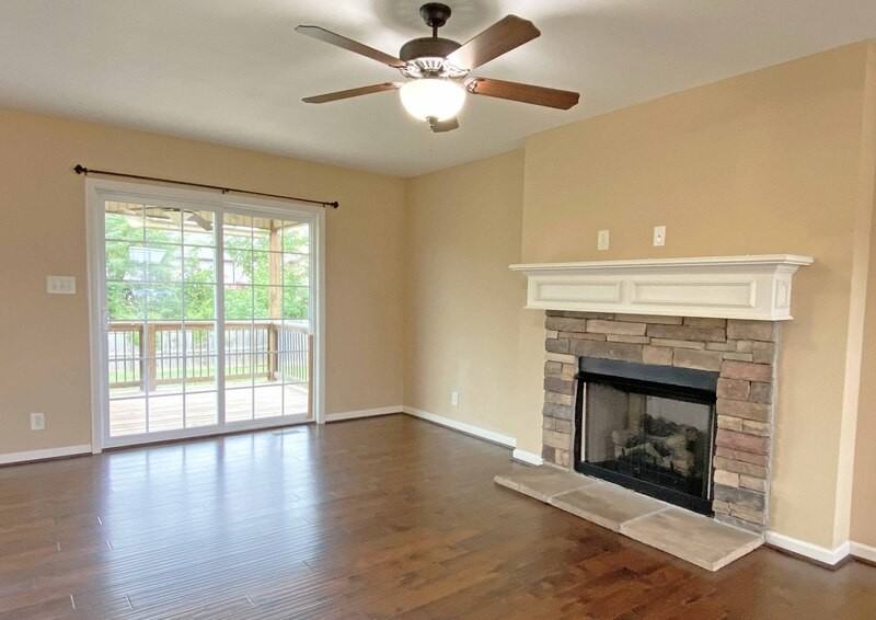 967 Harding Dr #NA - Photo 3 of 15