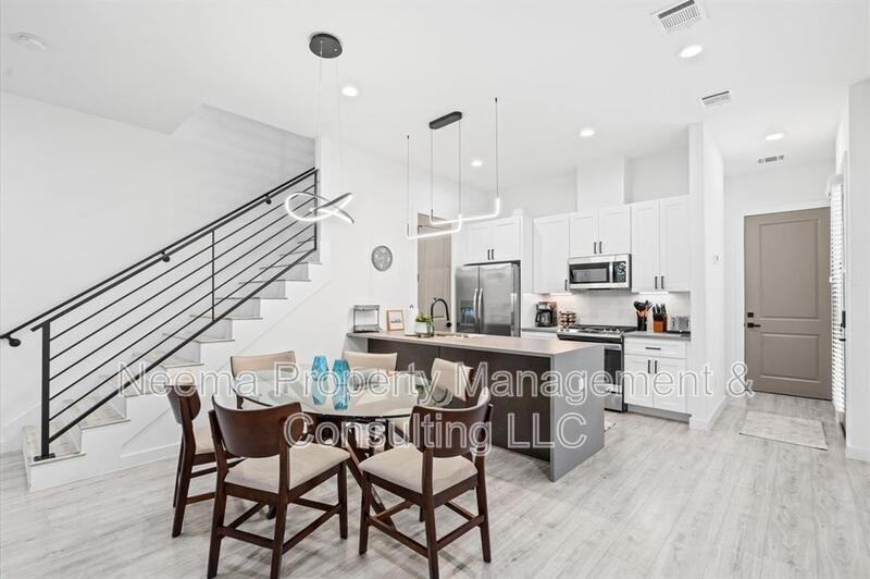 6829 Cadillac St Houston Tx 77021 - Photo 2 of 10