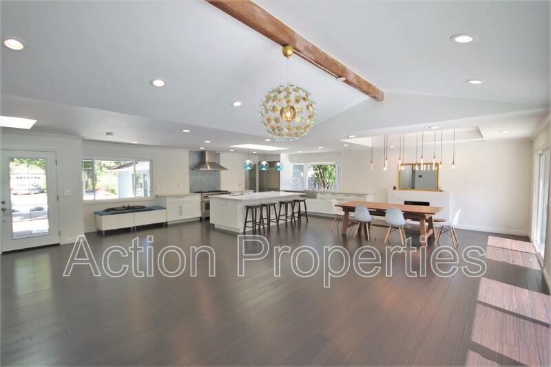 1074 Highlands Cir - Photo 3 of 29